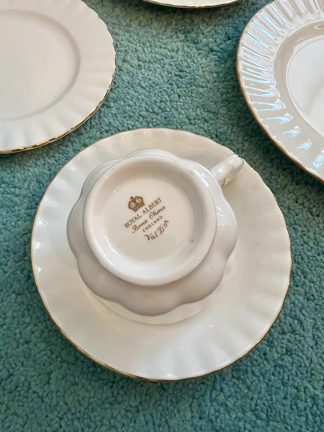 Vintage Royal Albert bone china - photo 4