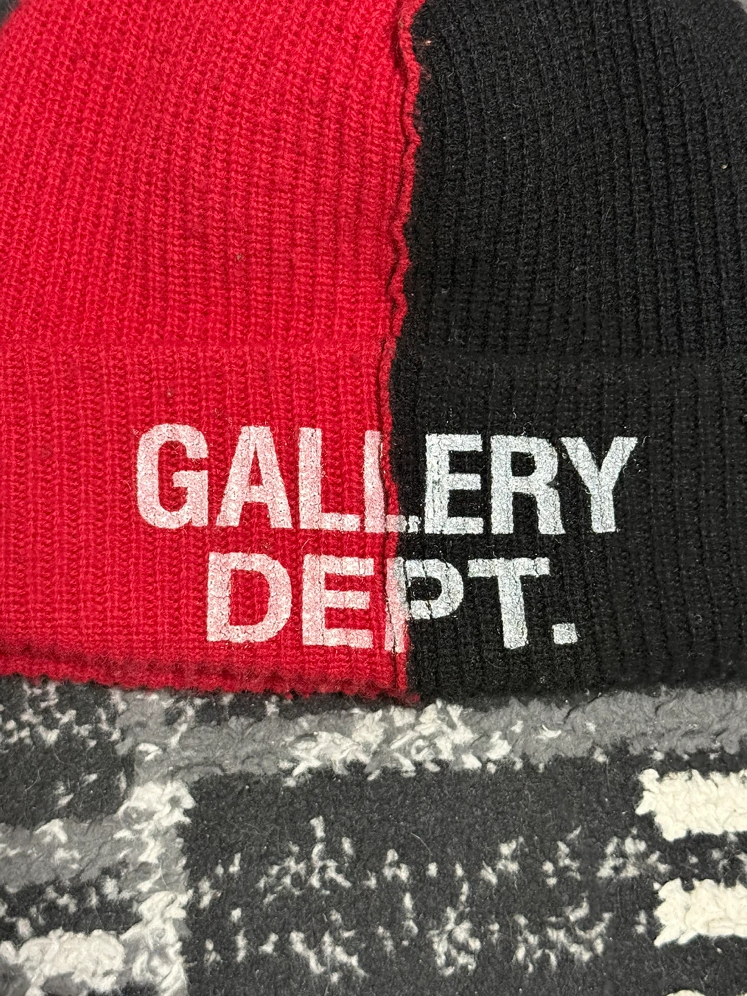 GALLERY DEPT. TOPANGA BLACK AND RED CASHMERE WOOL BEANIE HAT - photo 2
