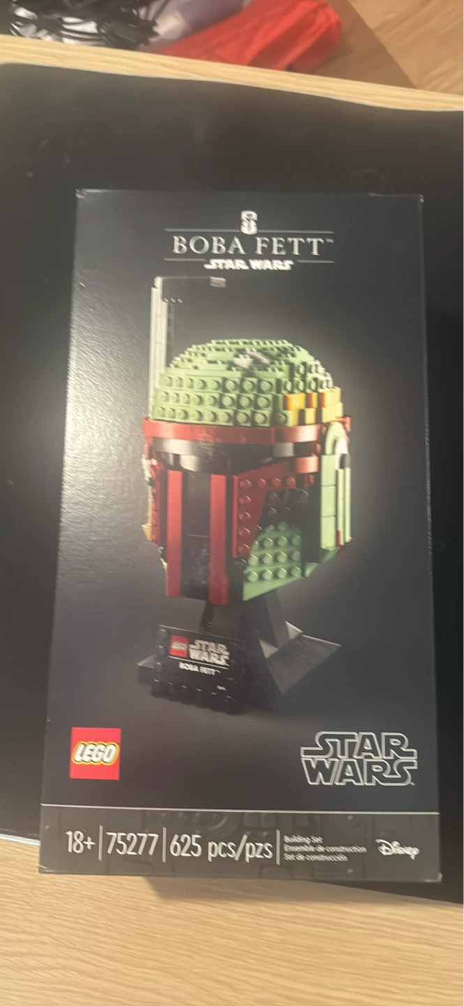 LEGO Star Wars Boba Fett Helmet Building Set 75277