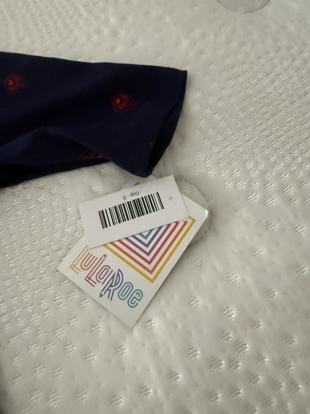 LuLaRoe Navy Blue Printed shirt Size S - photo 4