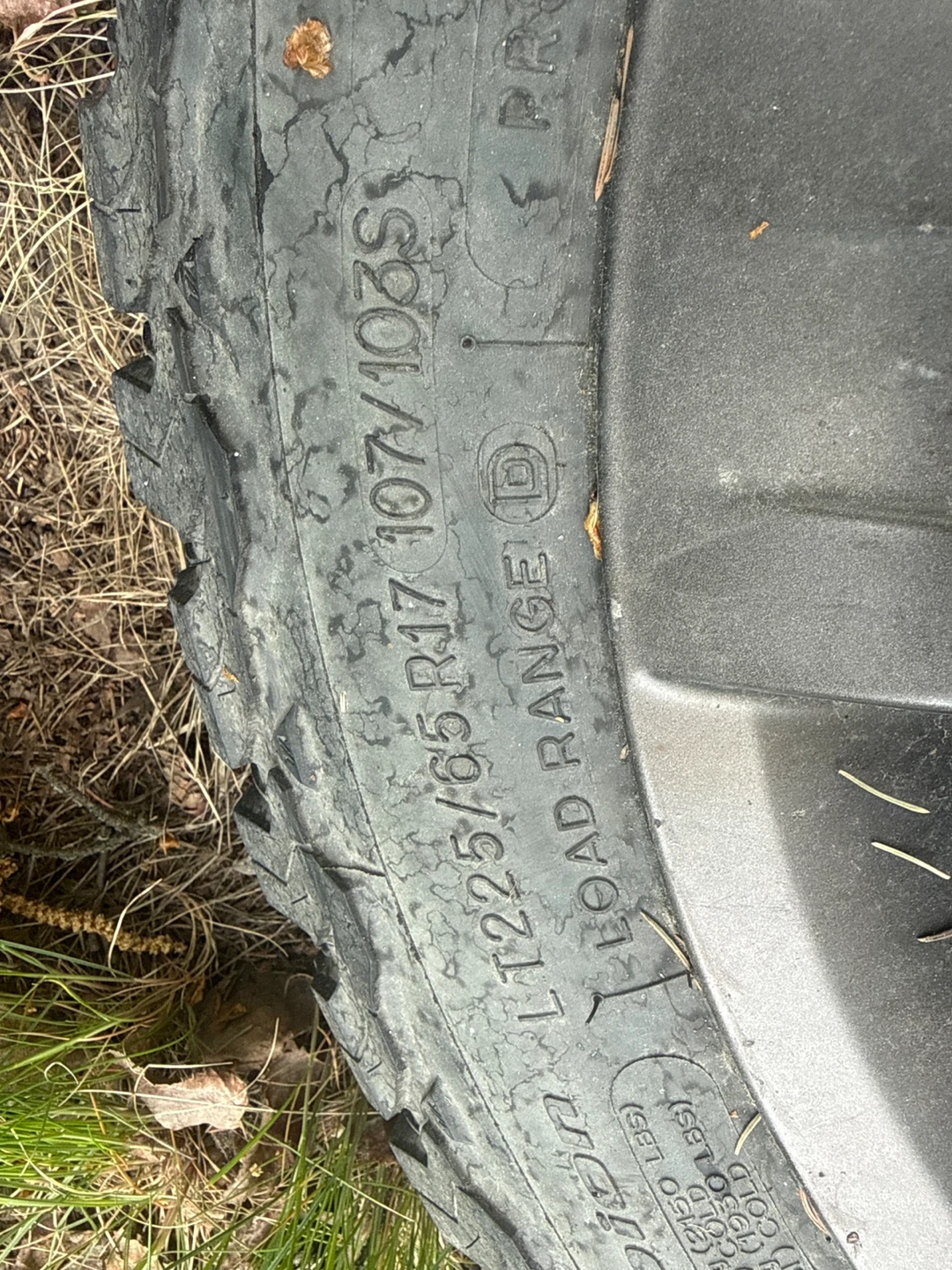BFGoodrich All-Terrain T/A KO2 Tire LT225/65R17 - photo 2
