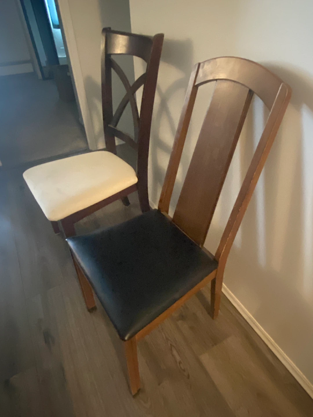2 Chairs - photo 3