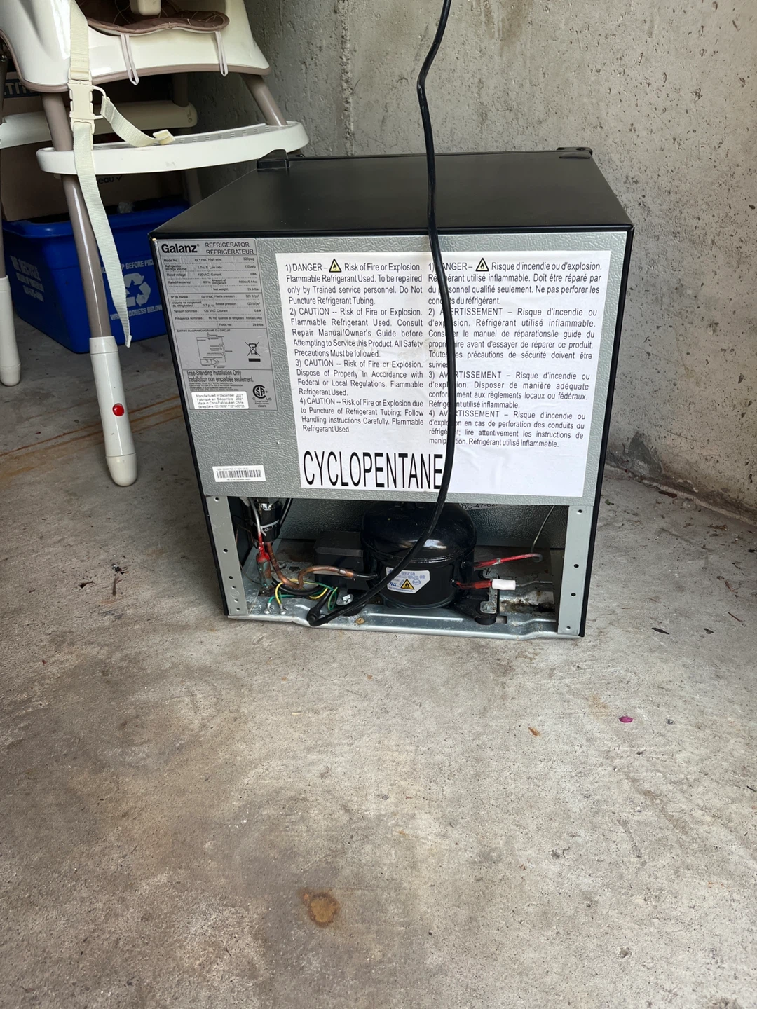 Galanz Mini Fridge - photo 3