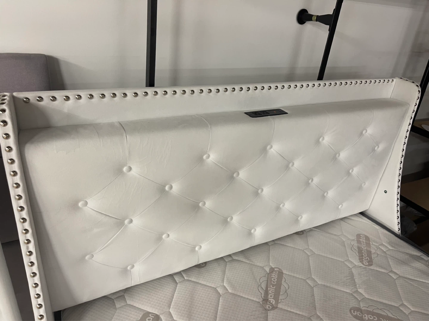Queen Size Bed with Built-in Charger - photo 2