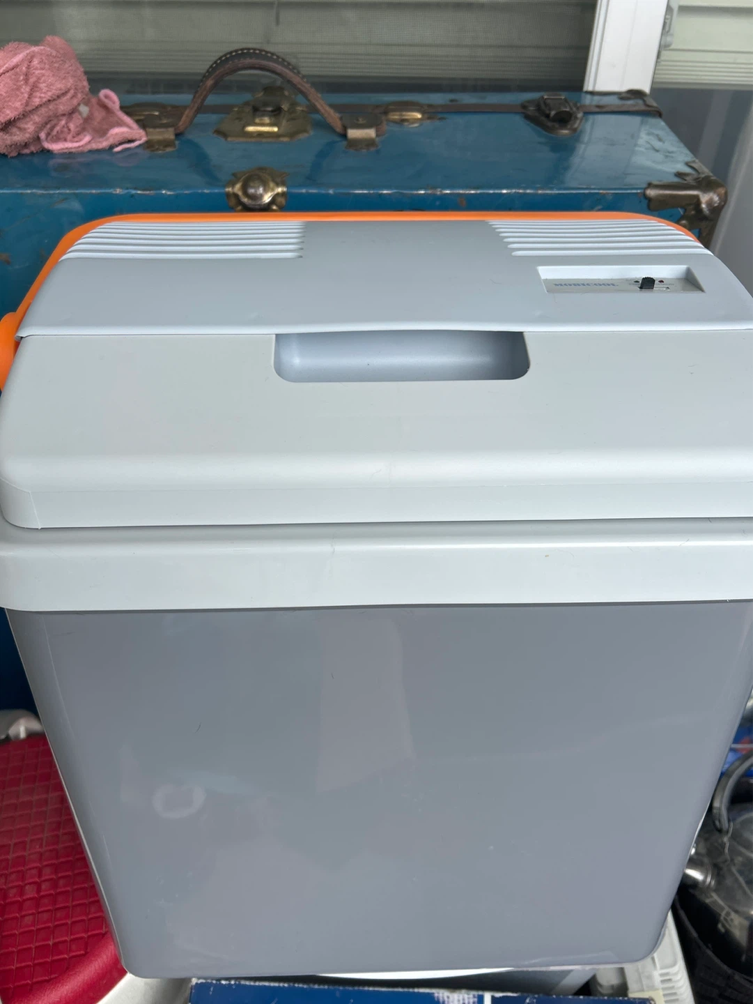 Mobicool Electric Cooler Box - photo 2