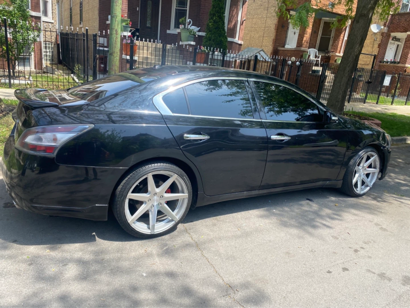 Black Nissan Maxima - photo 5