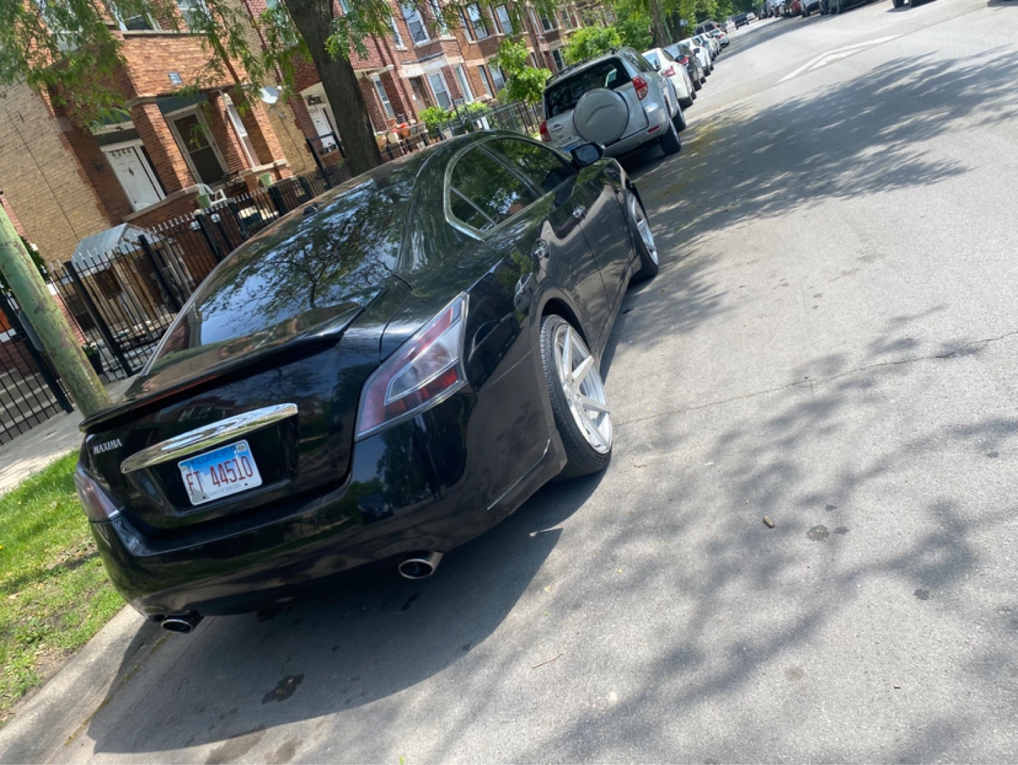 Black Nissan Maxima - photo 4