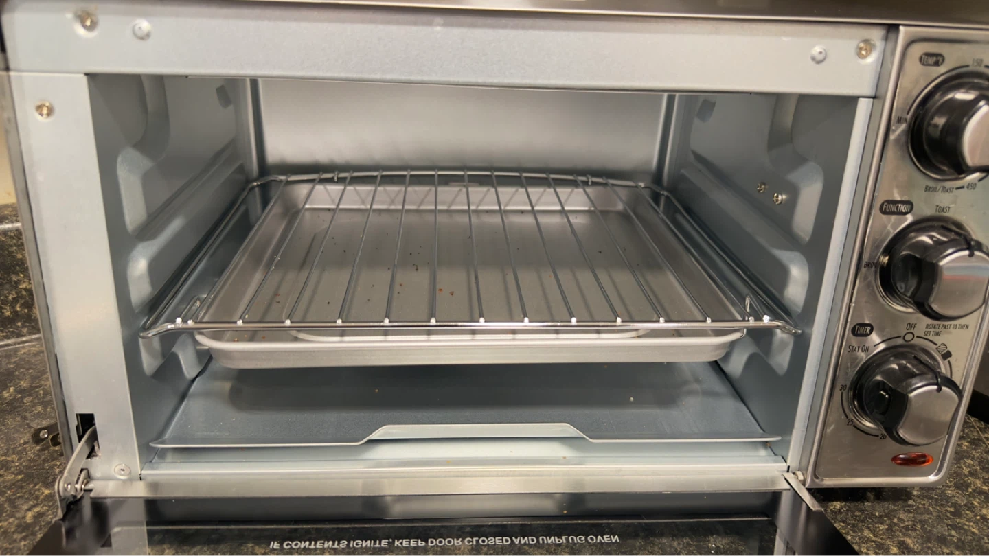 Hamilton Beach Toaster Oven - photo 2