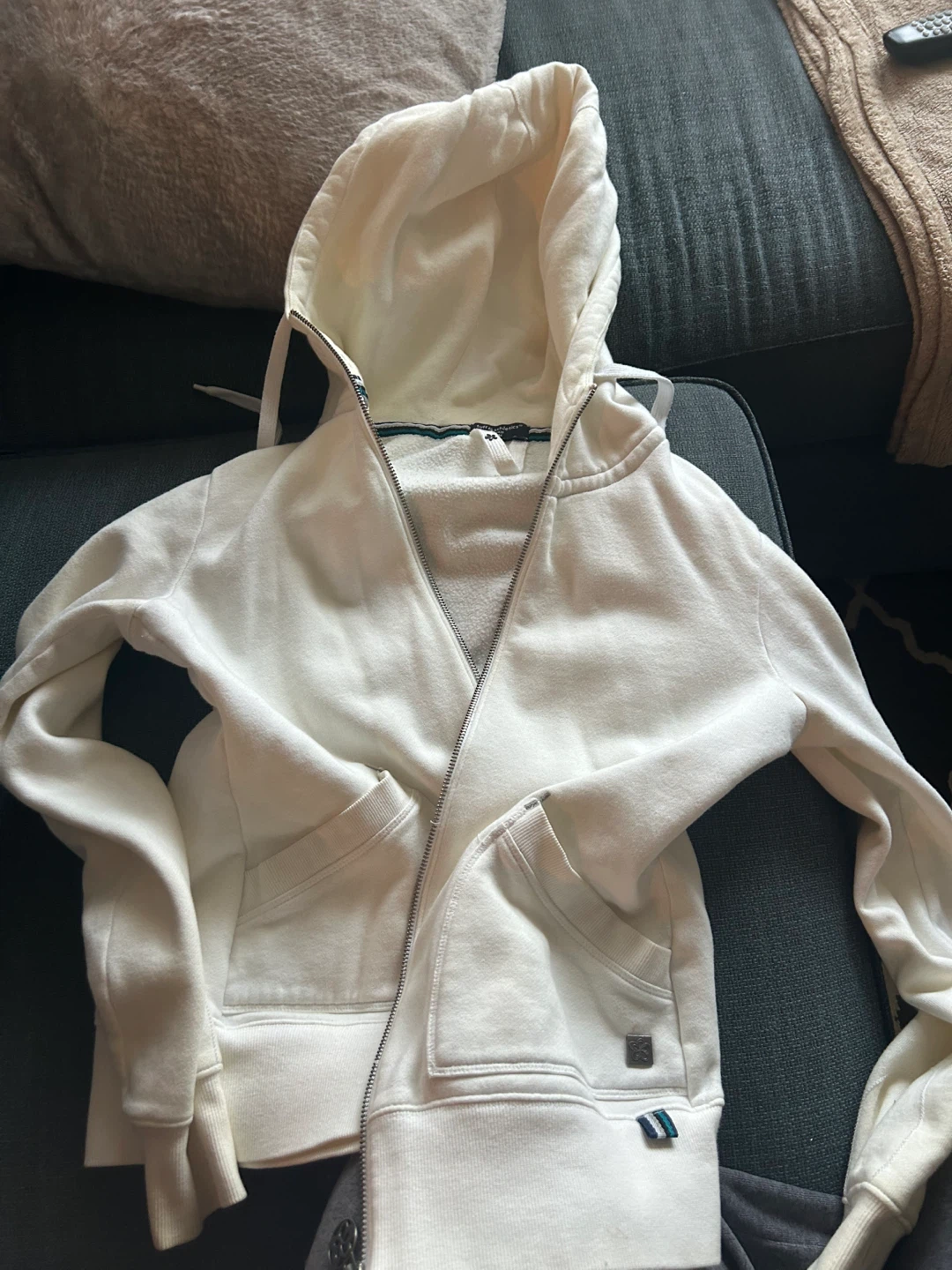 Woman’s White Full Zip Hoodie #freecycle