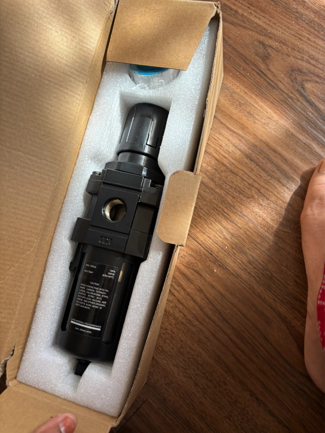 KANBOL 1/2" Air Filter Regulator - Black Metal Bracket - photo 2