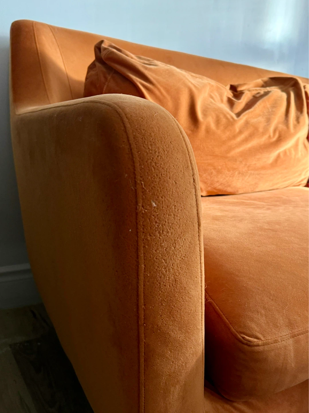 Structube velvet 3-seater sofa - photo 3