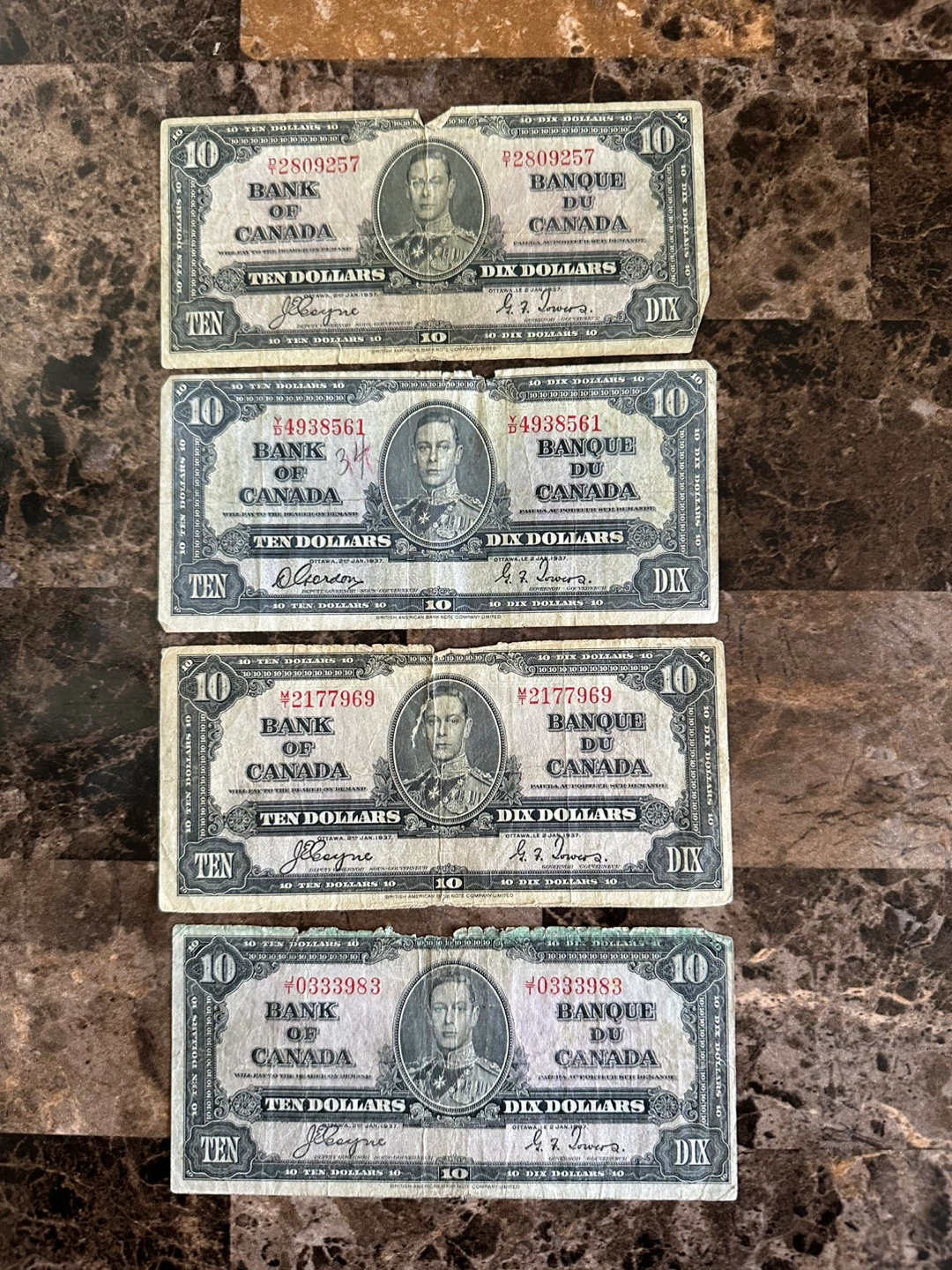 4 x 10 Dollar Bank of Canada Banknotes
