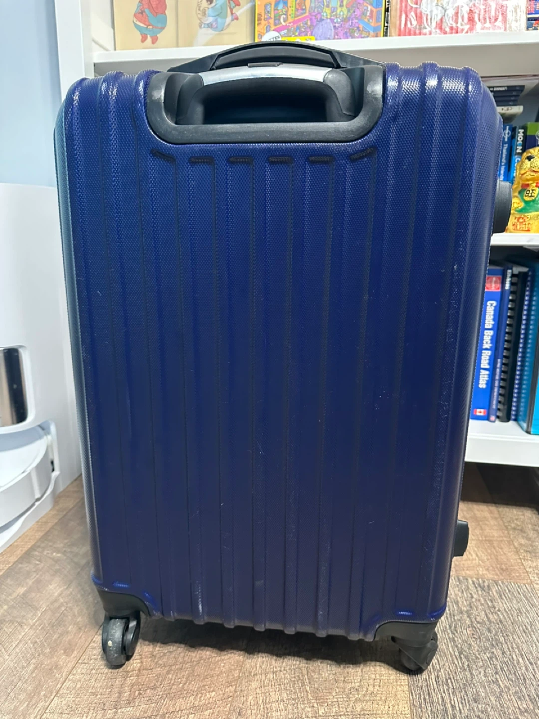 Blue Hardside Spinner Suitcase - photo 3