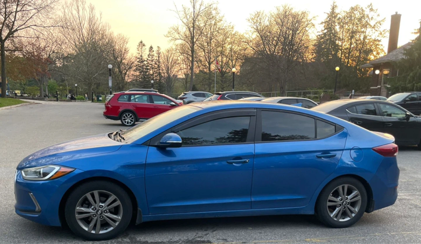 2018 Hyundai Elantra - photo 4