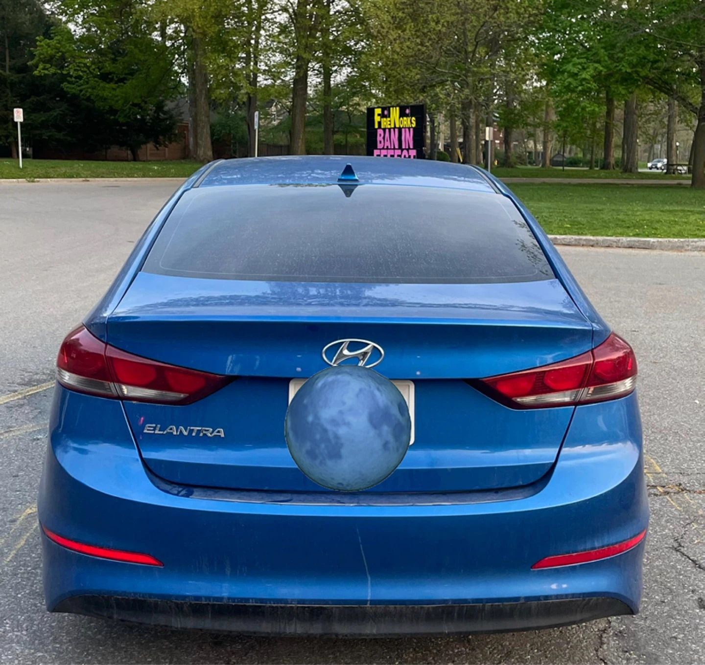 2018 Hyundai Elantra - photo 2
