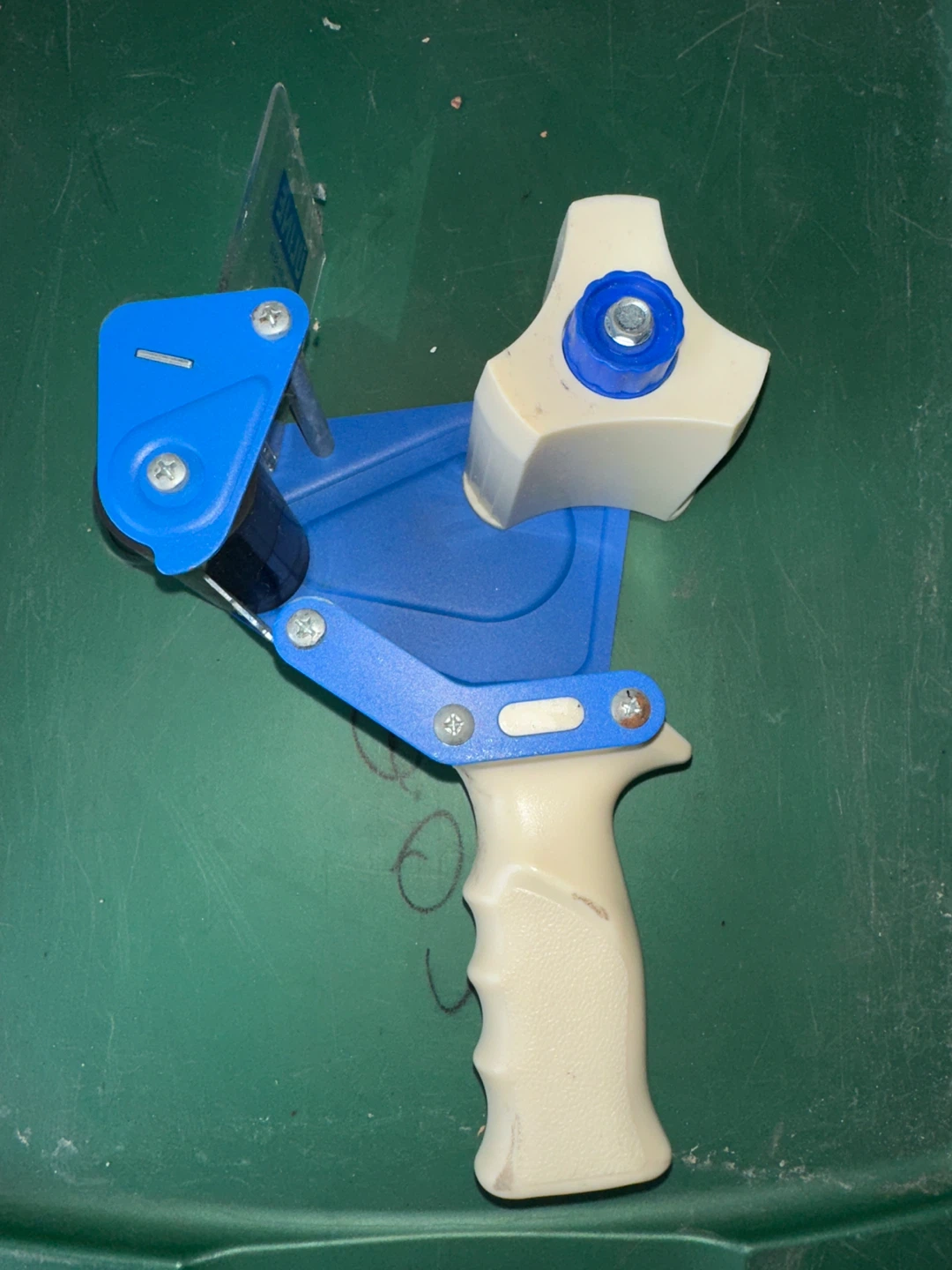 Heavy Duty Tape Dispenser
