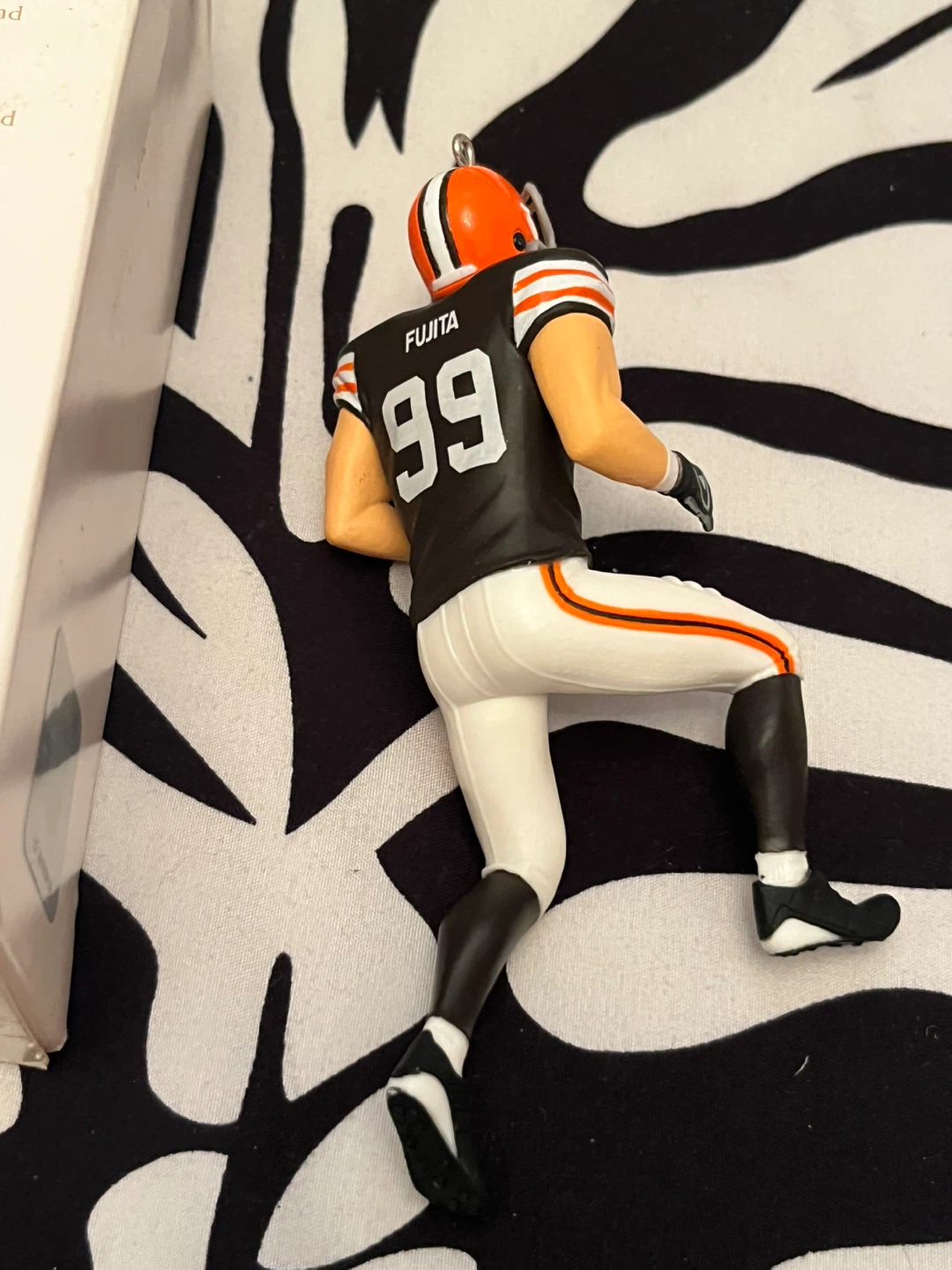 Hallmark Ornament Scott Fujita NFL Football Cleveland Browns 🏈 - photo 4