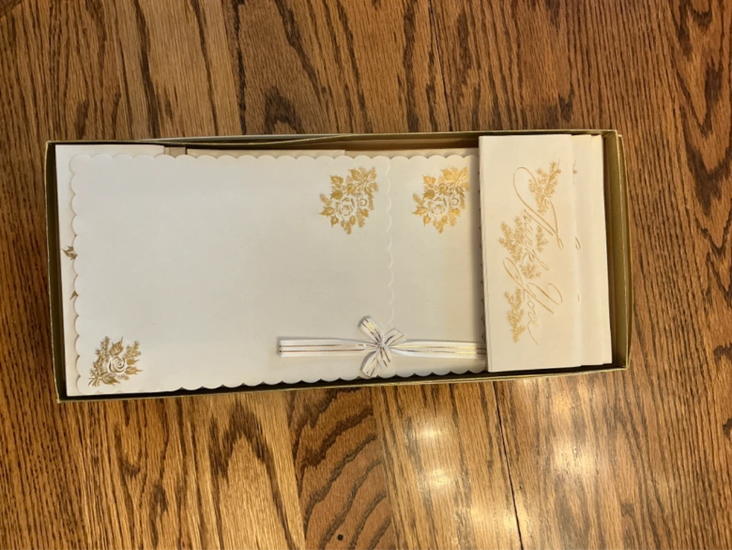 Set of stationery with gold floral accents - photo 2