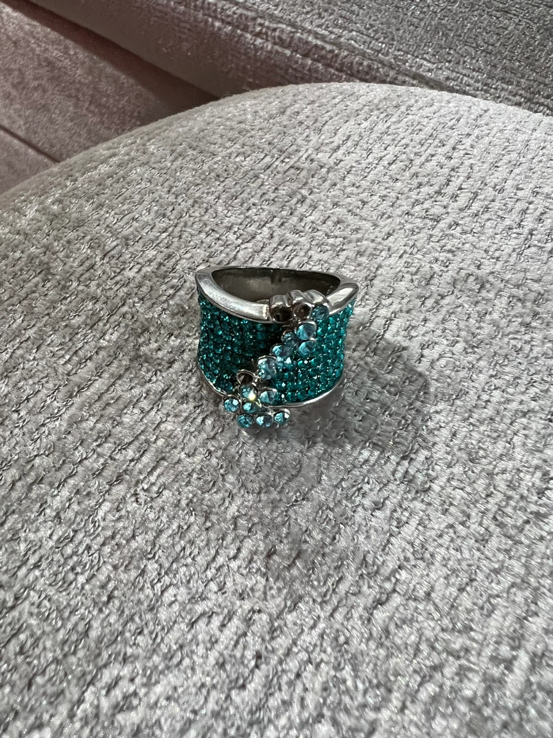 Blue ring