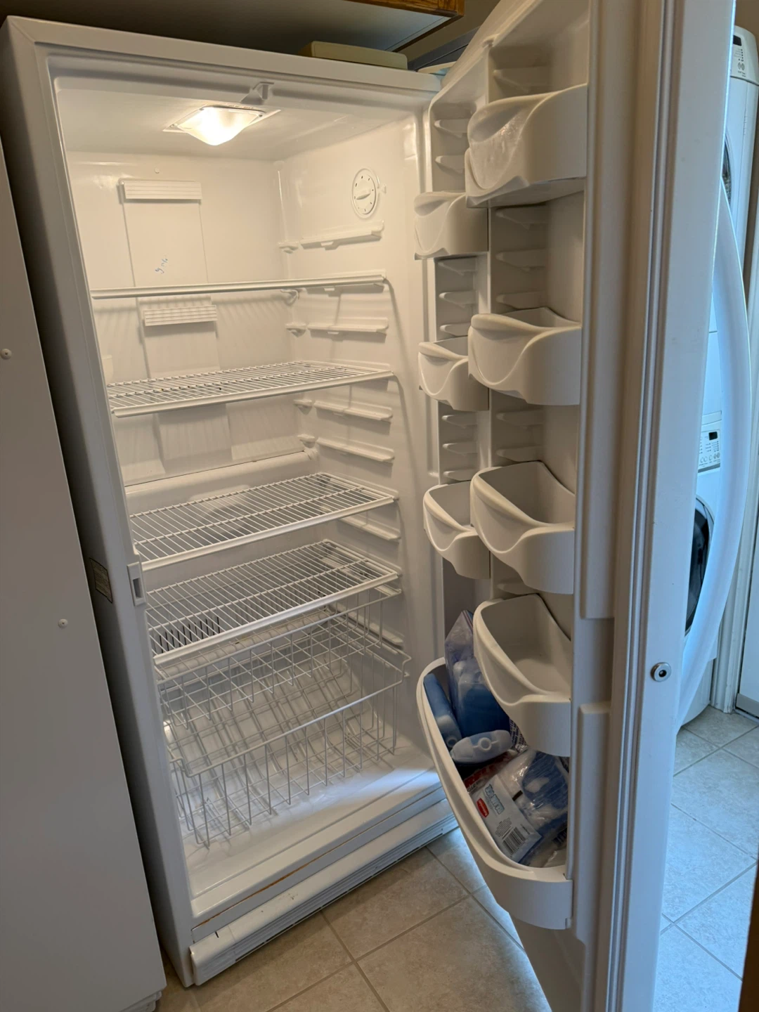 White Upright Freezers, set of 2 / Massive discount - photo 2