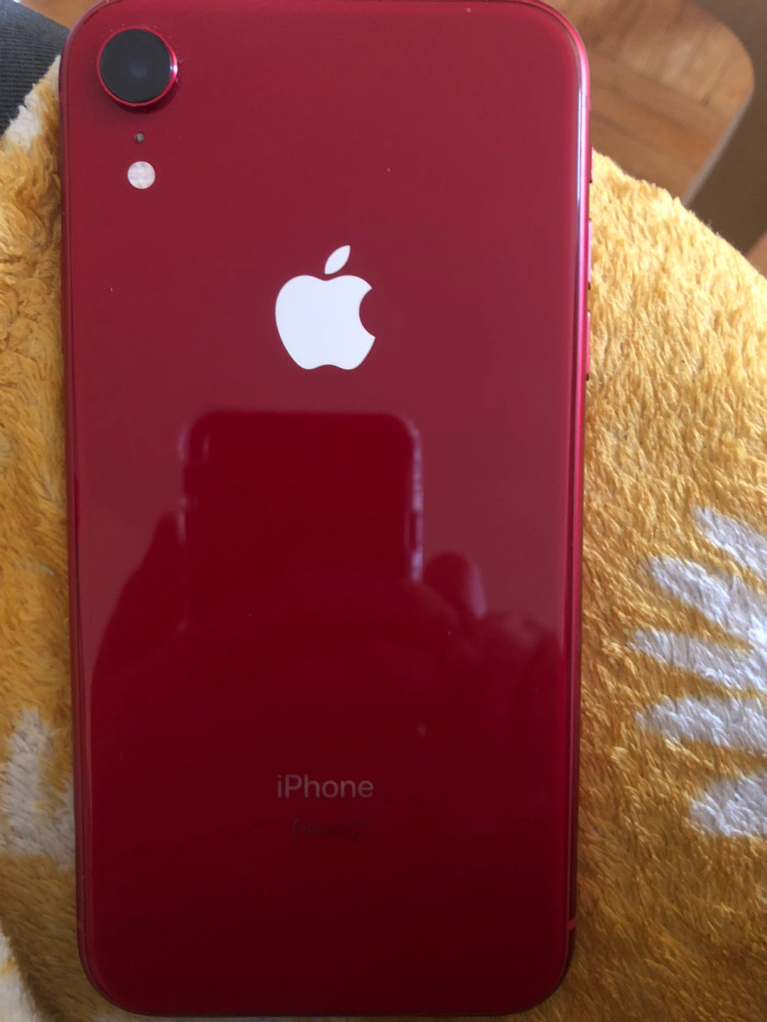 RED IPHONE XR (Cracked Screen & 81% BH) - photo 2