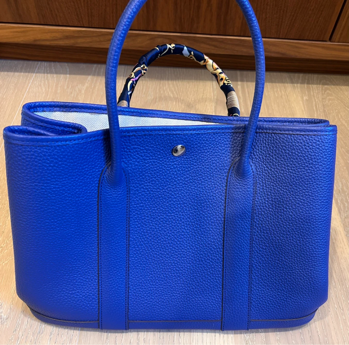 Blue Leather Tote Bag with Silk Scarf Handles - photo 2