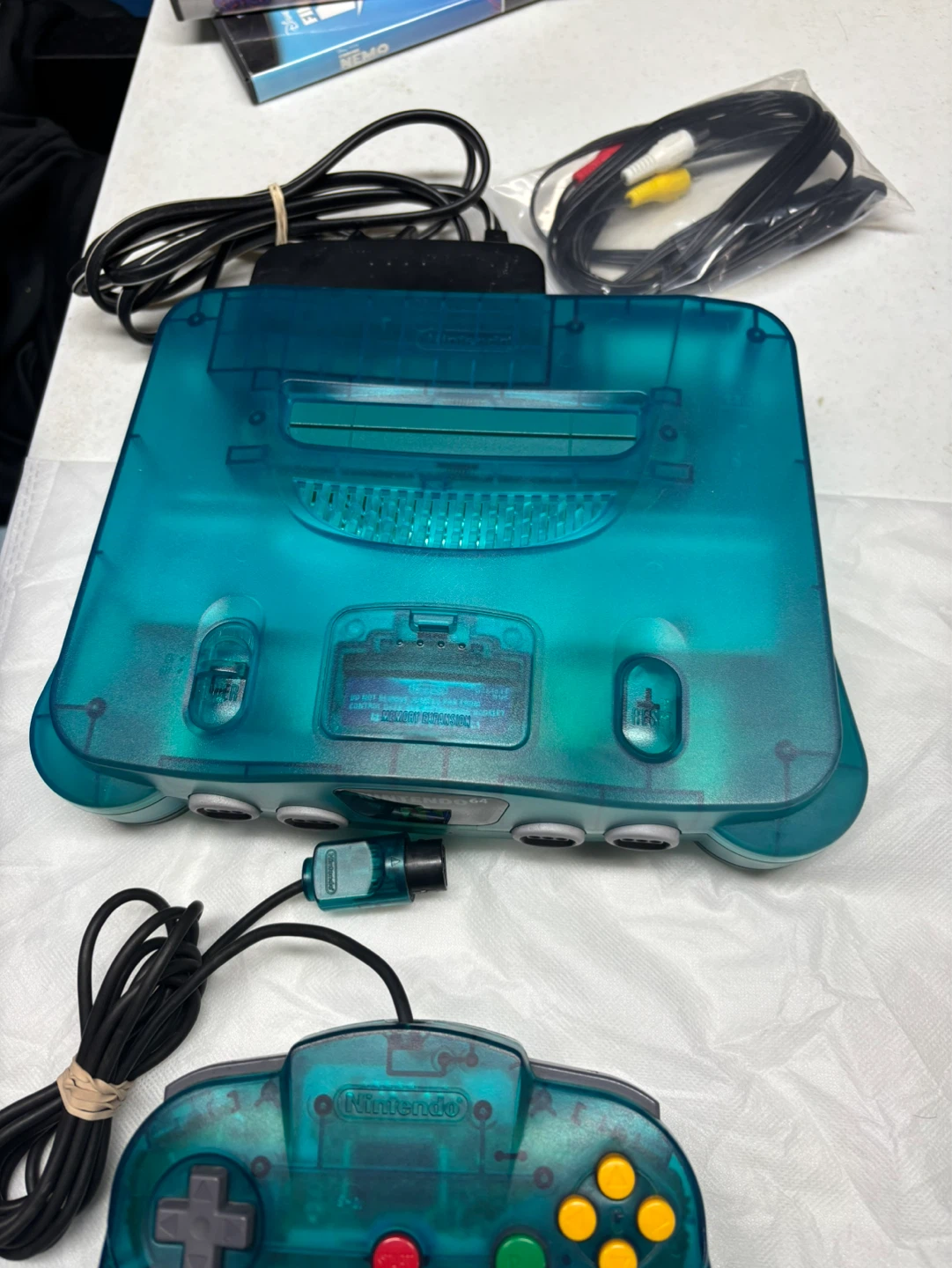 Nintendo Funtastic ICE blue N64 console - photo 3
