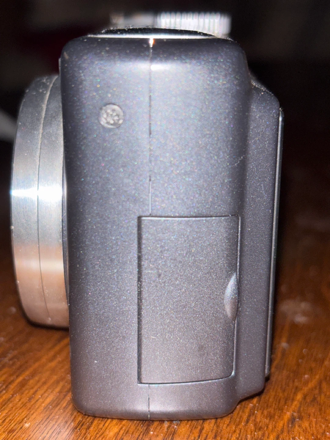 Panasonic Lumix DMC-LZ7 Digital Camera with 6x Optical Zoom - photo 2