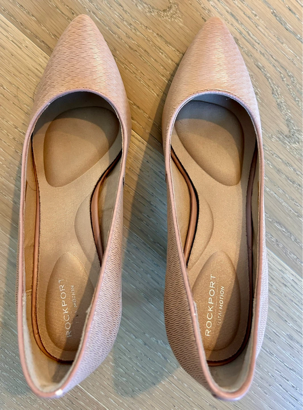 Rockport Women's Pink Pointed Toe Heels Size 7