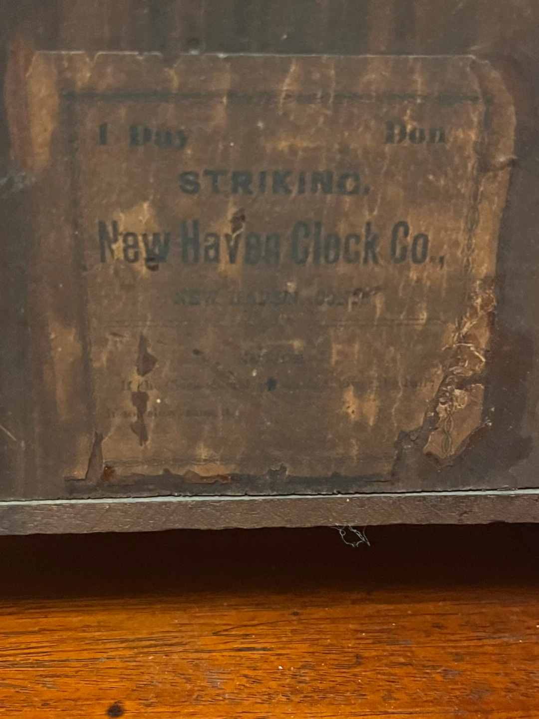 New Haven Clock Co. Striking Mantel Clock - photo 2