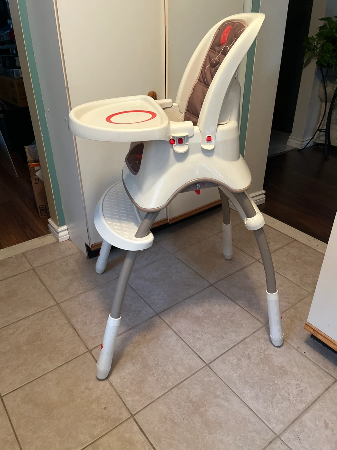 Fisher-Price Convertible 2-in-1 High Chair & Booster - photo 3