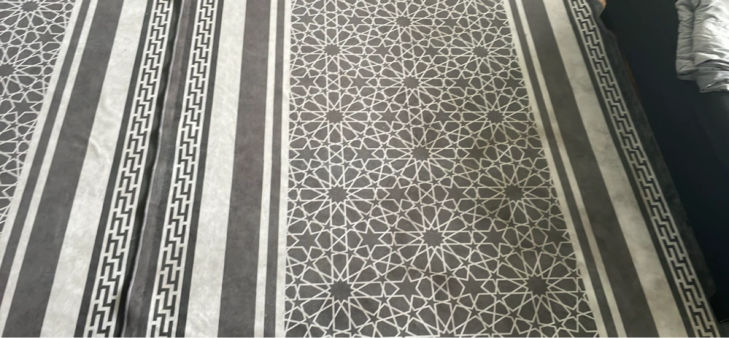 Dark Grey Geometric Pattern Area Rug