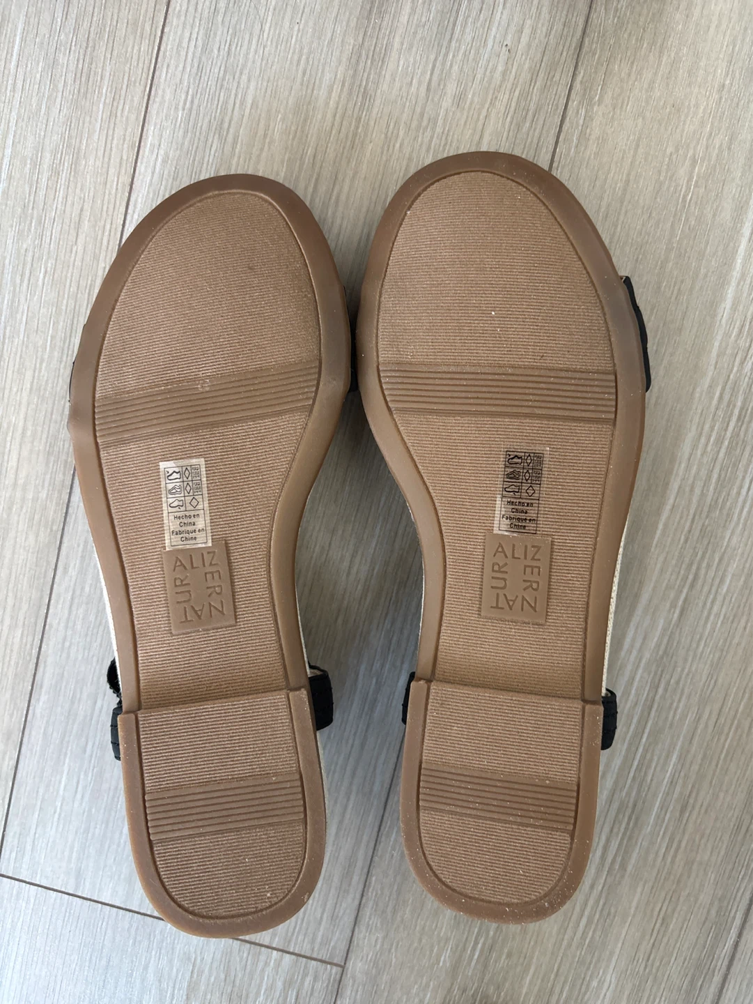 Naturalizer Sanya Black Synthetic Sandals Size 9.5 M - photo 4