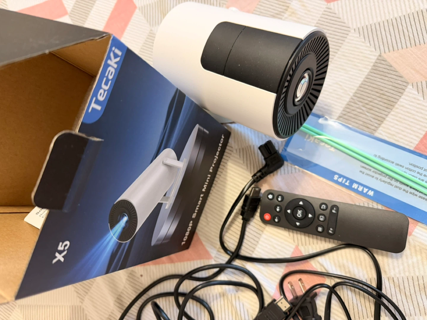 Tecaki X5 1080P Smart Mini Projector with Remote - photo 2