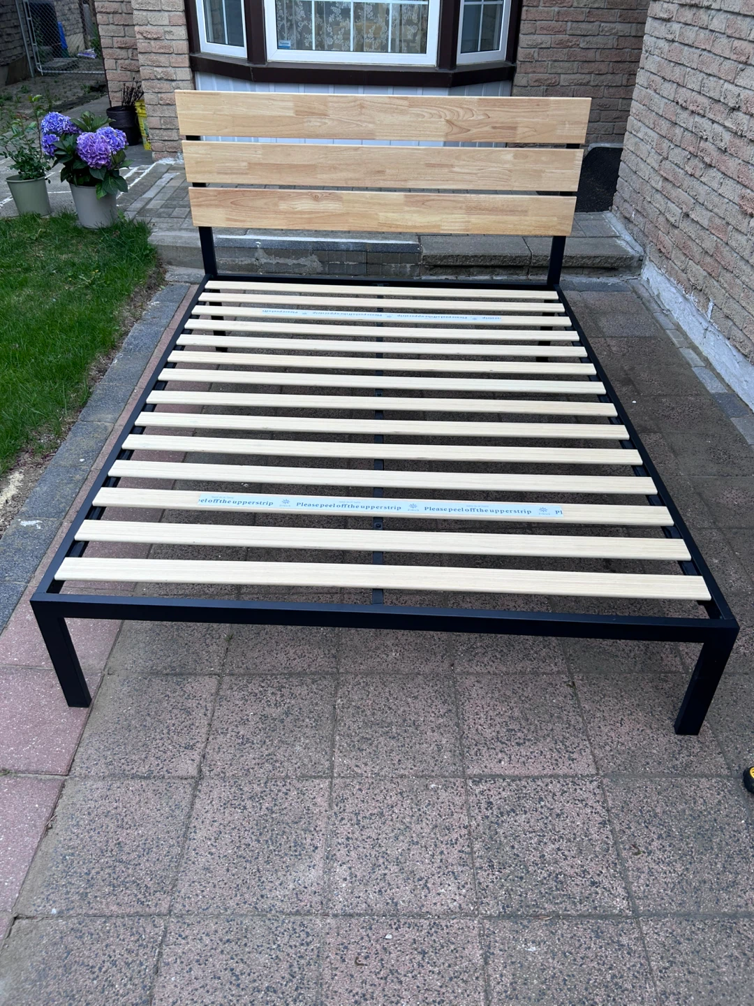 Queen Size Bed Frame with Wood Headboard - photo 5