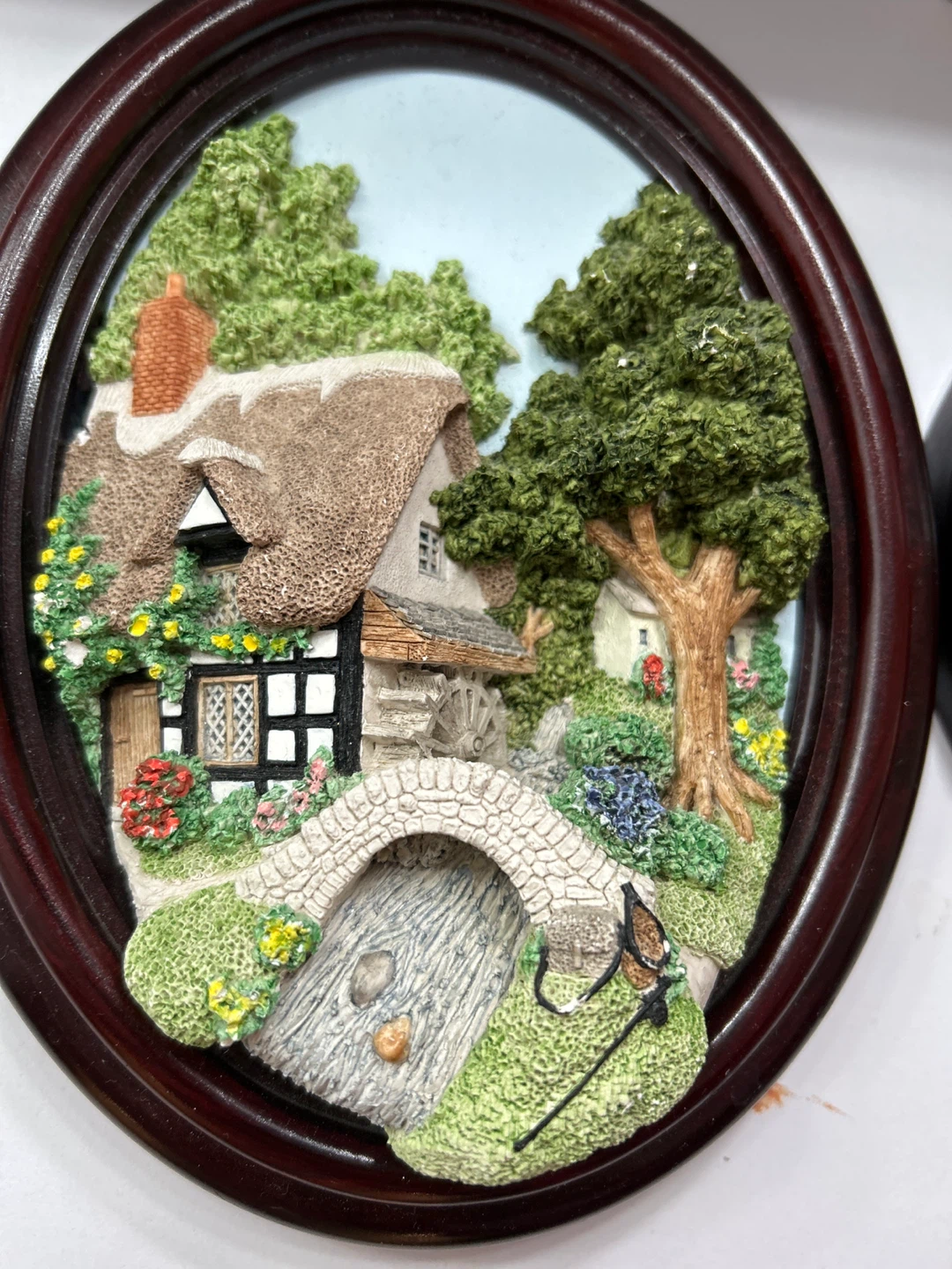 Oval Framed Cottage Scene Wall Art - photo 3