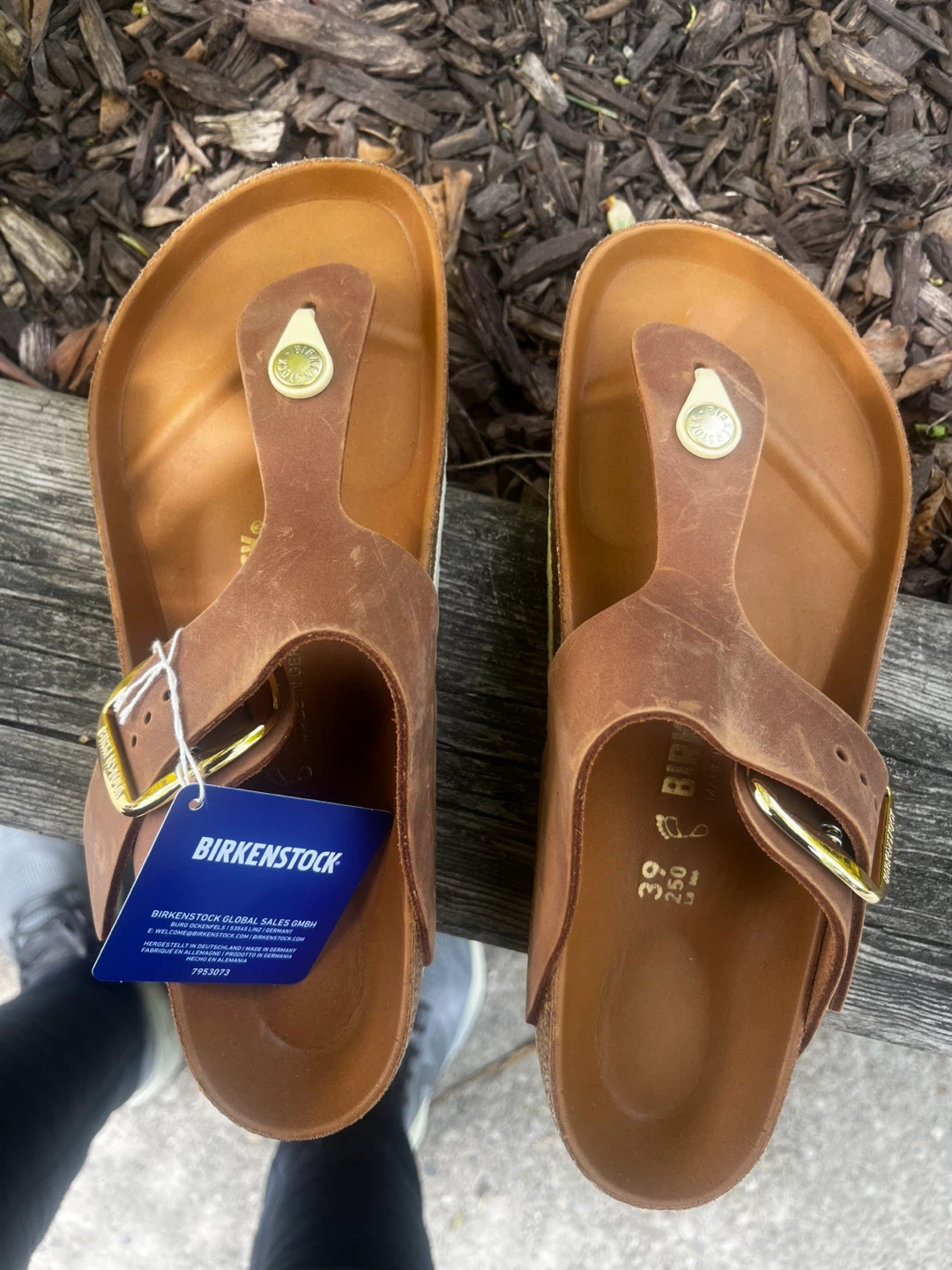 Birkenstock Gizeh Cognac Leather Sandals - photo 2