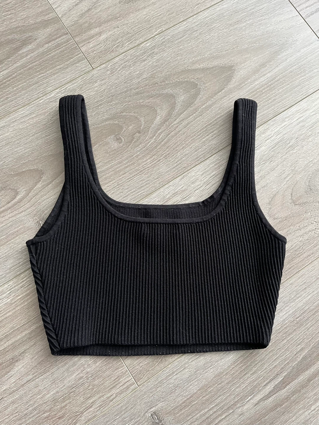 ARITZIA starting from $20 - photo 2
