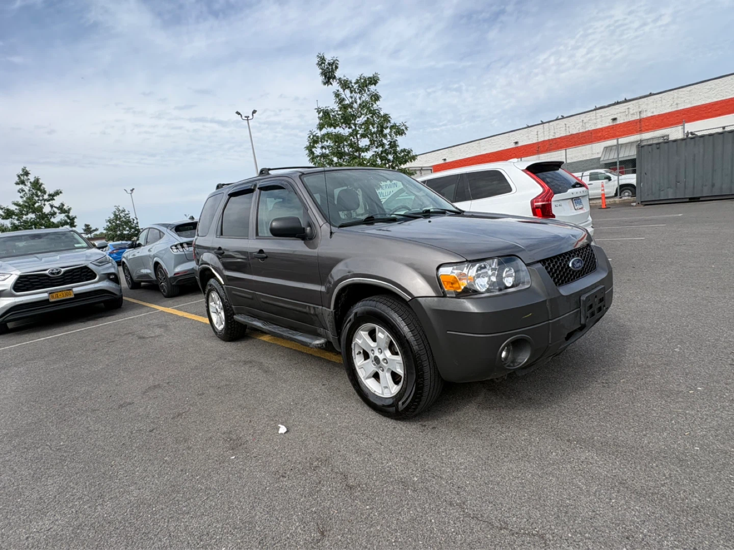 2006Ford Escape - photo 2