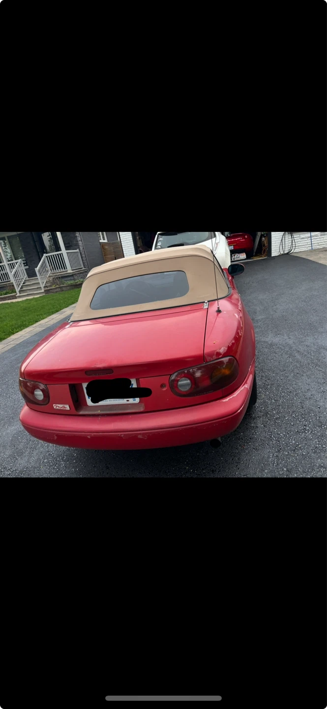 Red Mazda Miata Convertible - photo 4