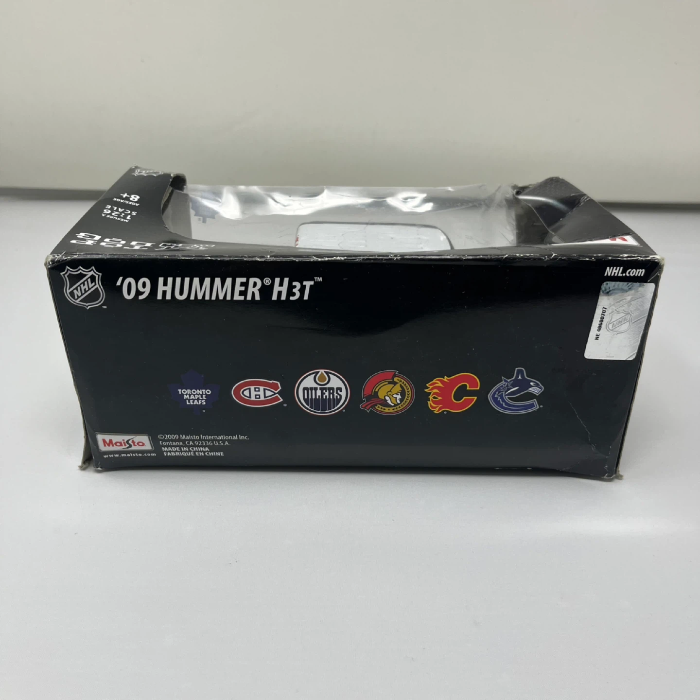 Maisto '09 Hummer H3T Leafs Die-Cast Toy Truck 1:26 Scale - photo 4