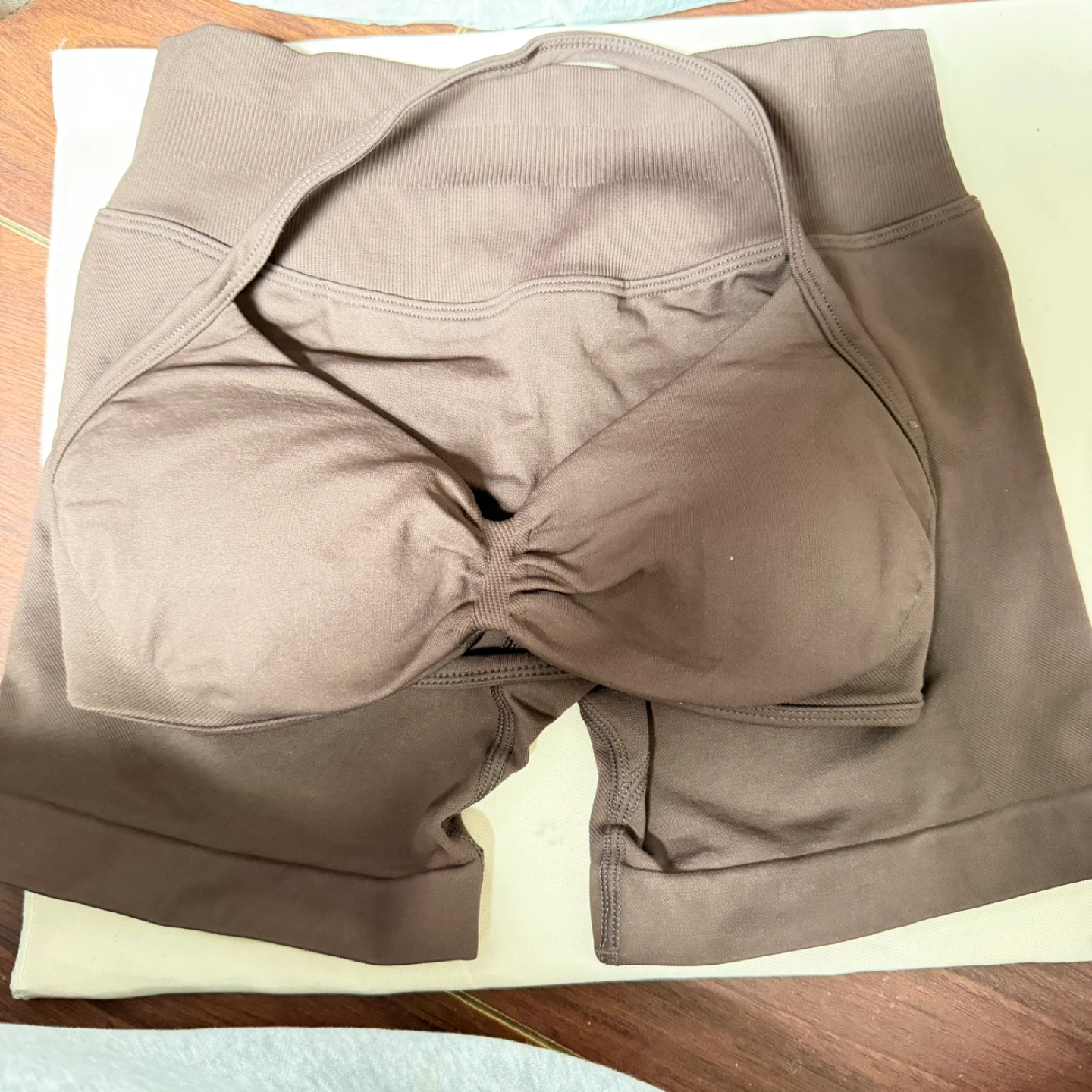 Women's Seamless Workout Shorts with Scrunch Butt