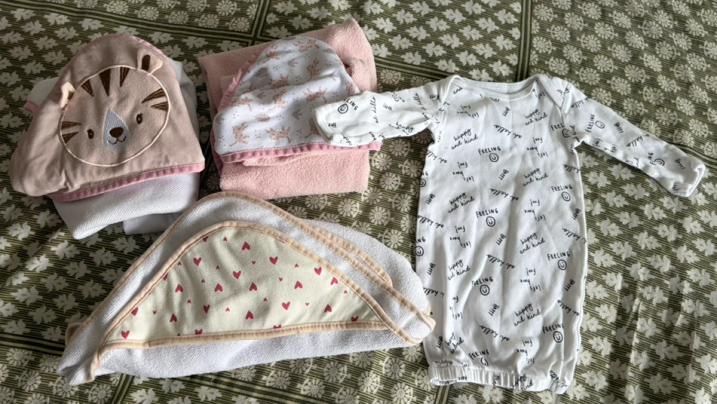 Baby girl 0-3 months cloths Bundle - photo 5