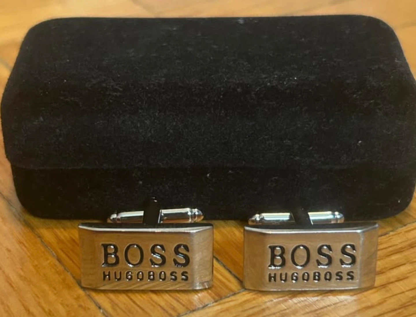 BOSS Hugo Boss Cufflinks with velvet Box - photo 2