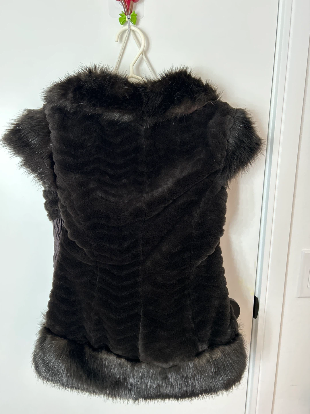 Women's Fur Vest - photo 2