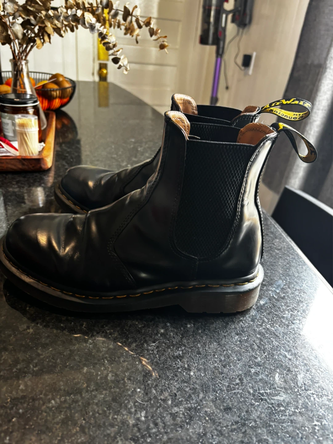 Dr. Martens Black Leather Chelsea Boots - Size 6 UK - photo 5