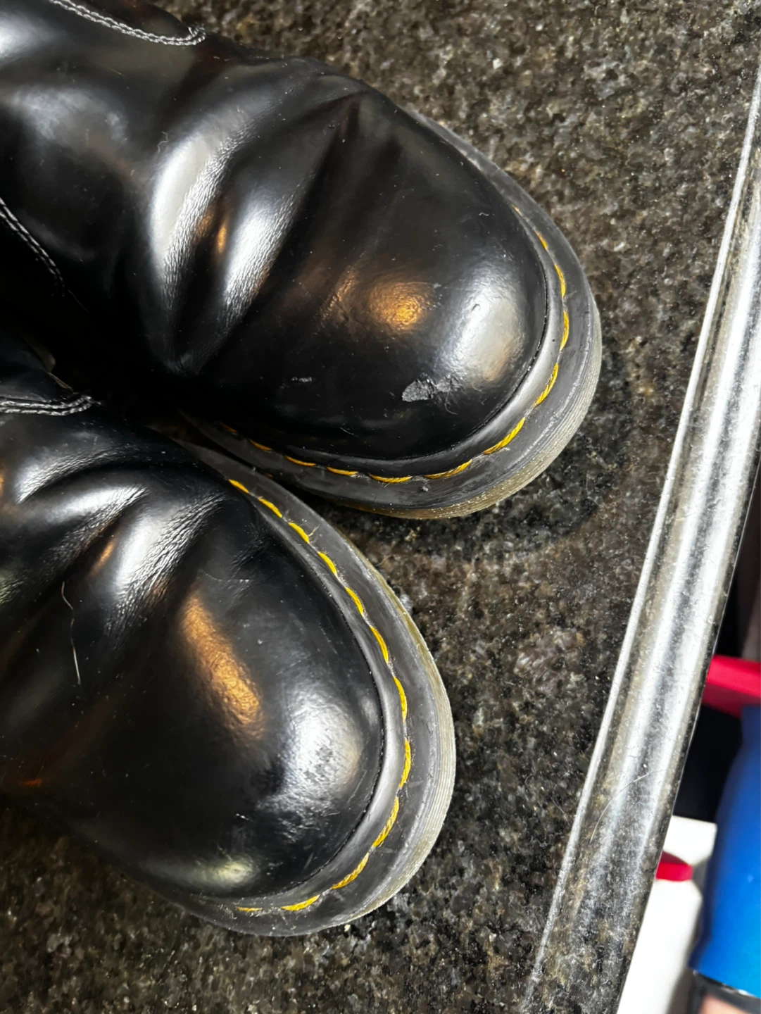 Dr. Martens Black Leather Chelsea Boots - Size 6 UK - photo 4