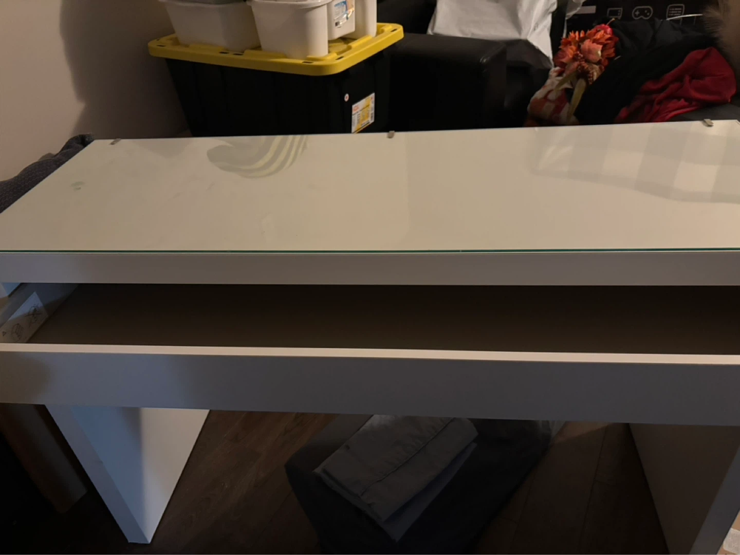 White Desk with Glass Top - photo 2