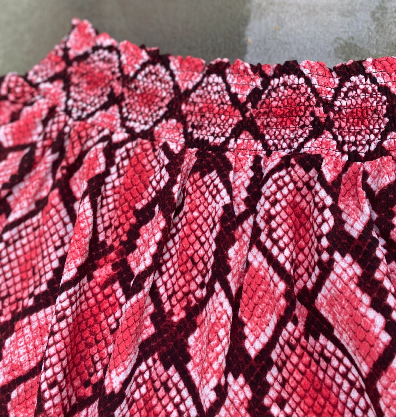 Michael Kors Off-the-Shoulder Snake Print Top - XS - photo 4