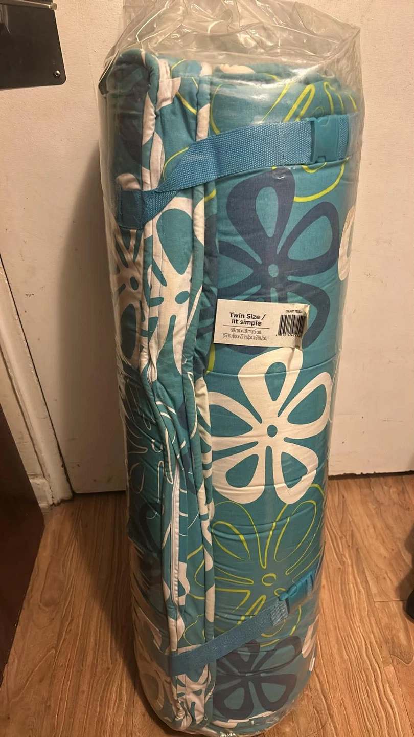 Twin Size Sleeping Bag / Camping Mattress